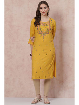 Rangriti - Women Yellow Viscose Blend Round Neck Kurta