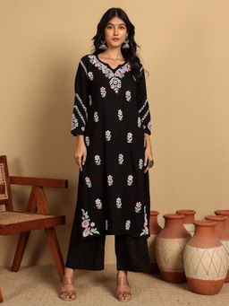 Chowkhat - Women Black Viscose Rayon Round Neck Kurta