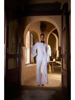 nona - Eesh Poise Co-ord Set