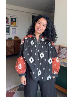 Babhru - Ash and Amber Ikat Printed Loose Fit Top