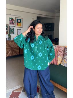 Babhru - Fern Bohemian Green Ikat Printed Loose Fit Top