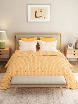MYTRIDENT - Domino Ochre 120Tc Cotton Queen Size Bedsheet with Pillow Covers