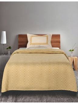 Saral Home - Yellow Cotton Chevron Single Bedsheet and Pillow Cover