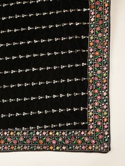 Dupatta Bazaar - Womens Embroidered Black Velvet Dupatta