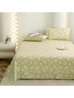 Story@Home - Cotton Flat 300 Tc Floral Bedsheet with 2 Pillow Covers Green & White (King)