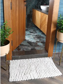 Sashaa World - Bubble Bathmat - White