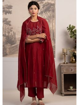 Tatwa Designs - Maroon Red Flamingo Kurta and Pant with Slip and Dupatta
