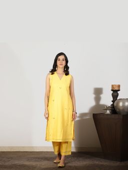 Spring Soul - Women Yellow Sleeveless Straight Cotton Kurta with Embroidered Detailing