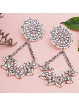 Karatcart - Oxidised Silver Pearl and Kundan Studded Floral Chandbali Earrings