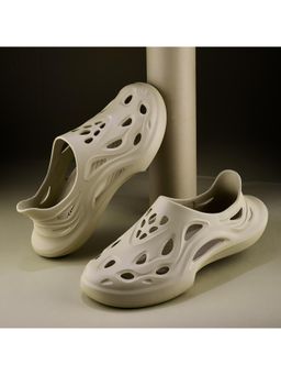 Campus - Gc-4024 Men Beige Clogs