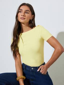 Styli - Yellow Boat-Neck Fitted Top With Short Sleeves
