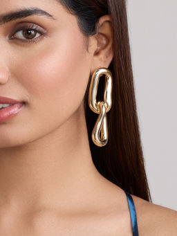 Pipa Bella by Nykaa Fashion - Gold Chain Link Statement Drop Earrings