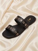 Black color option, Currently selected