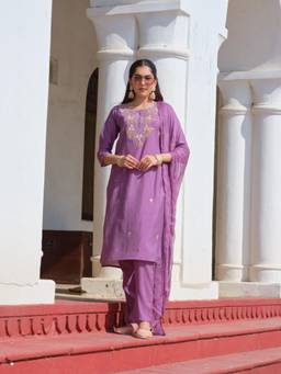 Gahan - Womens Traditional Embroidery Poly Linen Kurta with Pant & Dupatta