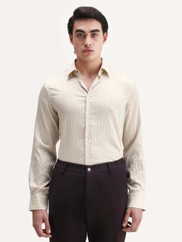 Rare Rabbit - Men'S Avid White Viscose Fabric Spread Collar Regular Fit Striped Shirt