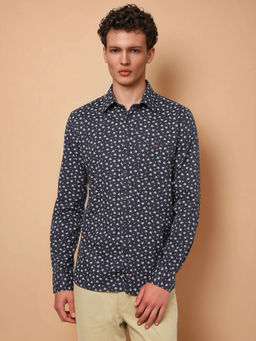 CRIMSOUNE CLUB - Men Navy Blue Floral Printed Shirt