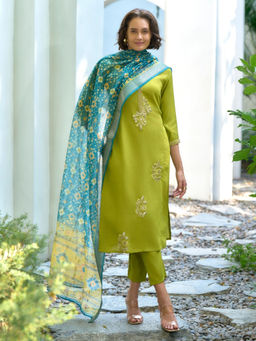 BLACK SCISSOR - Women's Perot Green Ethnic Kurta with Pant & Dupatta (Set of 3)