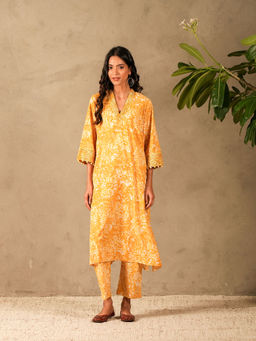 Akiso - Yellow Hand Block Print A Line Kurta Set (Set of 2)