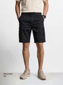 Black color option, Currently selected