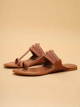 ERIDANI - Women Azira Brown Embellished Flat Toe-Ring Kolhapuris
