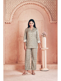 KAFTANIZE - Uri Sage Kurti & Pant Co-Ord (Set of 2)
