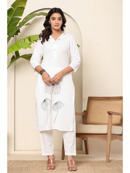 Gahan - White Embroidered Straight Kurta with Pant