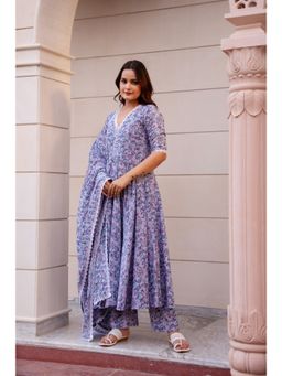 POMCHA - Kapaas Lavender Floral Lace Anarkali Kurta with Pant and Dupatta (Set of 3)