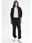 Black color option, Currently selected