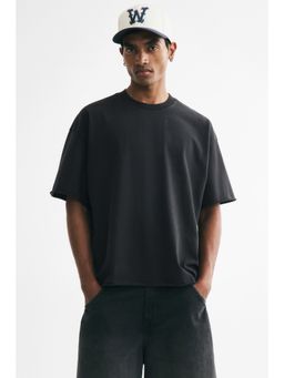 H&M - Men Black Oversized Fit Boxy-Style T-Shirt