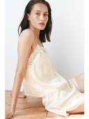 Yellow color option, Currently selected