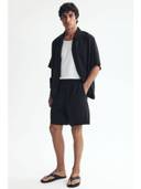Black color option, Currently selected