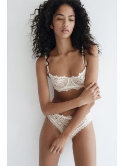 H&M - Women White Underwired Embroidered Bra