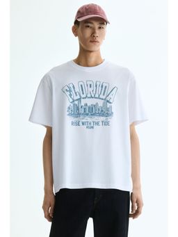 H&M - Men White Loose Fit Printed T-Shirt