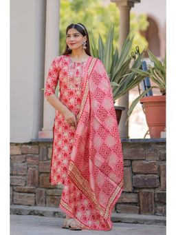 Benaaz - Pink Embroidered Muslin Kurta with Pant & Dupatta (Set of 3)