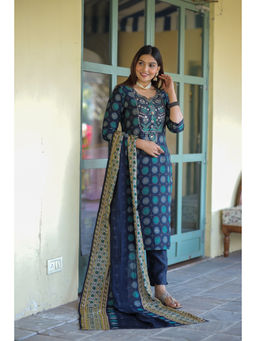 Benaaz - Blue Hand Work Muslin Kurta with Pant & Dupatta (Set of 3)