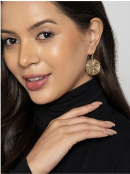 Studio One Love - Women Gold Drop Earrings