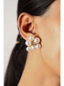 MINJI AND CO. - Women Gold Plating Pearl Floral Gold Plated Earring Stylish
