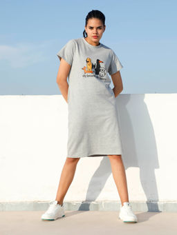 AAREIN - Women Grey Graphic Printed T-Shirt Knee Length Dress