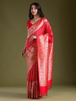 Koskii - Women Stonework Silk Saree With Unstitched Blouse