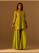 Green color option, Sold out, Currently selected