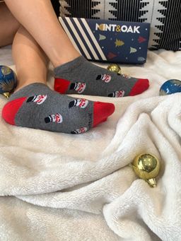 Mint & Oak - Grey Roly Poly Snowman Ankle Length Socks for Women