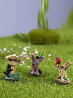 Tayhaa - Trio Welcoming Trees