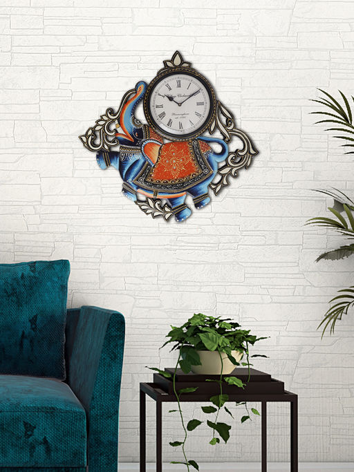 AAPNO RAJASTHAN Classy Wooden Wall Clock in Elephant Design