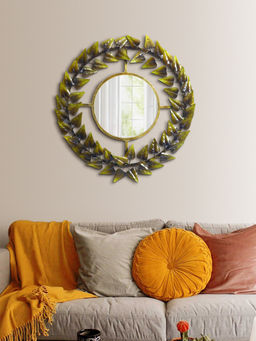 AAPNO RAJASTHAN - Round Mirror with Golden Borders