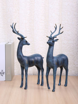 Tayhaa - Duo Attractive & Poised Reindeers
