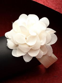 Stol'N - Cream Floral Applique Headband
