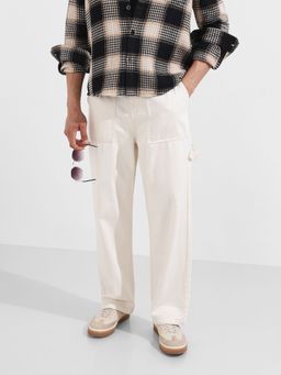 The Indian Garage Co - Men Relaxed Fit Solid Mid-Rise Jeans