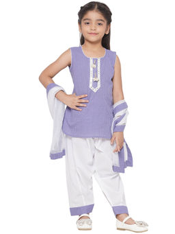 Little Bansi - Girls Embroidered Kurta with Lace Work Salwar & Dupatta (Set of 3)