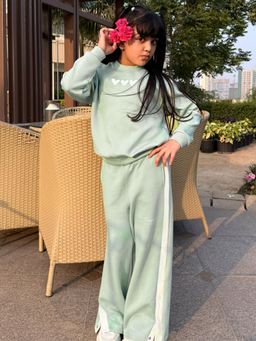 Napchief - Green Solid Relaxed Sweatshirt with Trousers