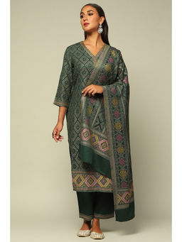 Rangriti - Women Green Acrylic Straight Printed Kurta with Palazzo & Dupatta (Set of 3)